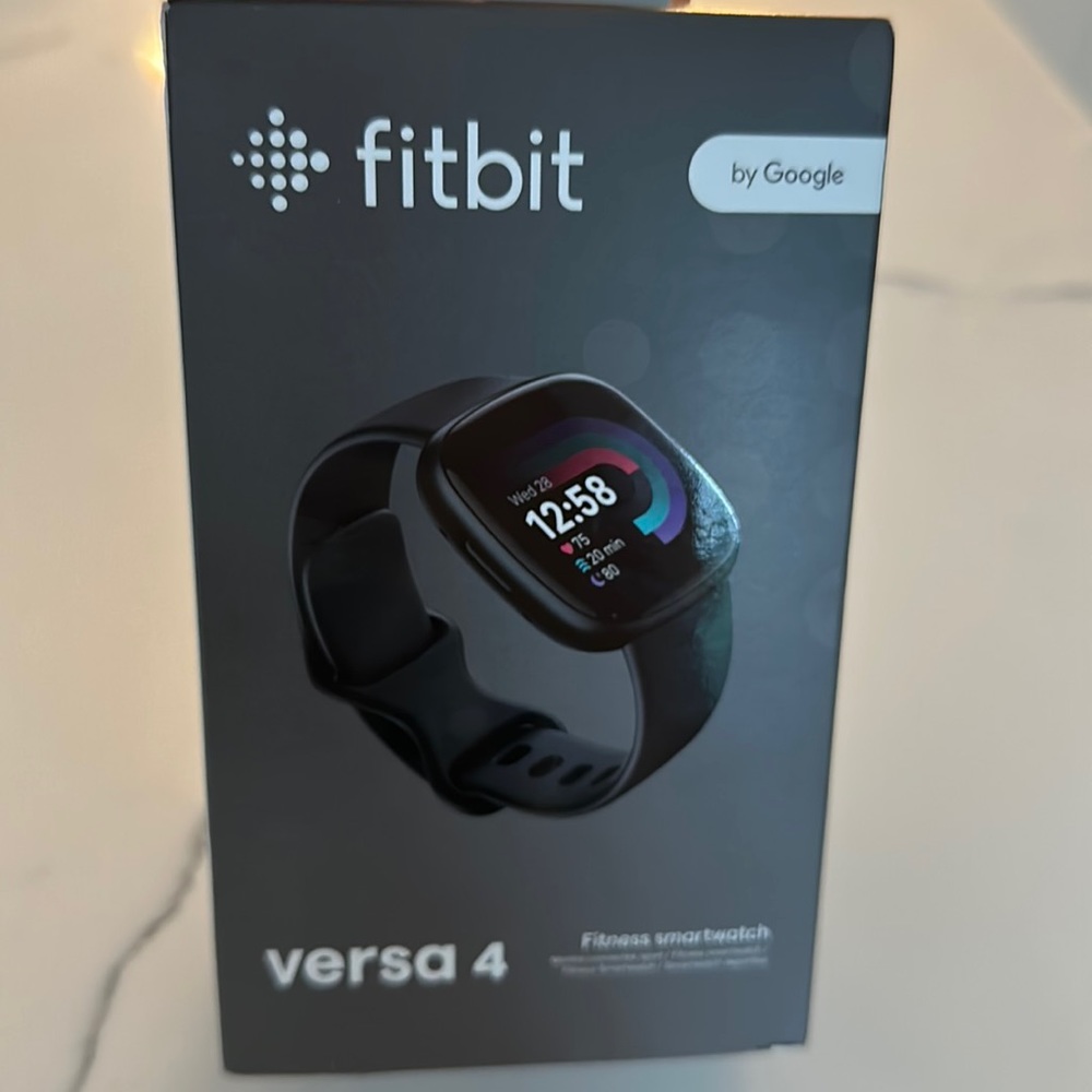 Fitbit versa 4